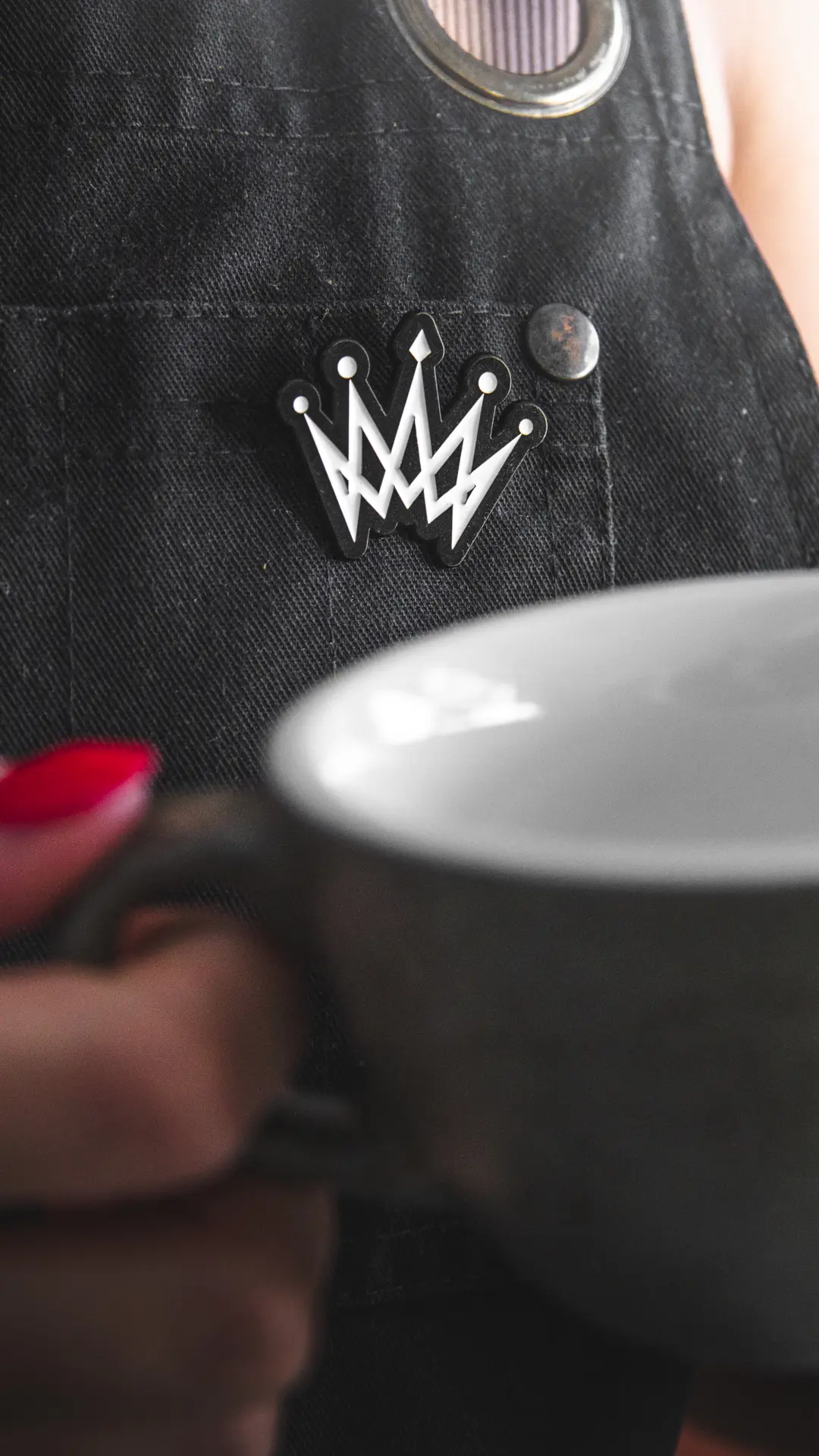 Odznak - merch Kofein je láska